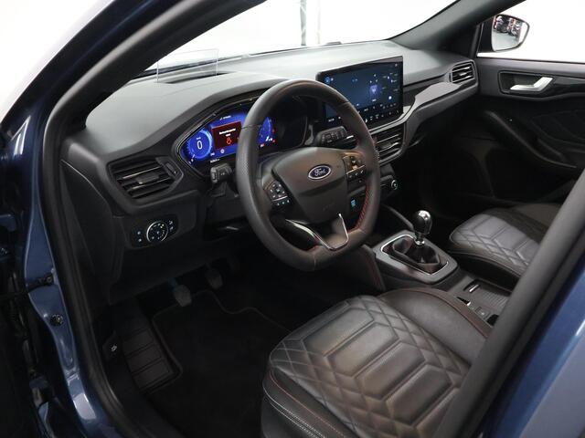 Ford FOCUS Wagon 1.0 EcoBoost Hybrid ST Line X | Elekt. Wegklapbare Trekhaak | Winterpakket | Cruise Control Adaptief | Parkeercamera | Head-Up | Navigatie |