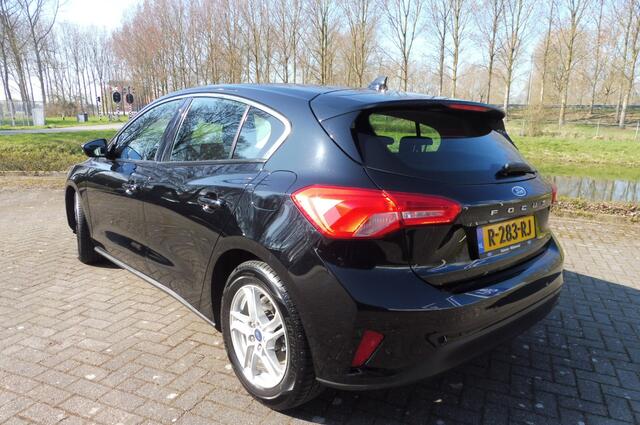 Ford FOCUS 125pk Titanium Business Navigatie Pdc Winter Pack Ecc