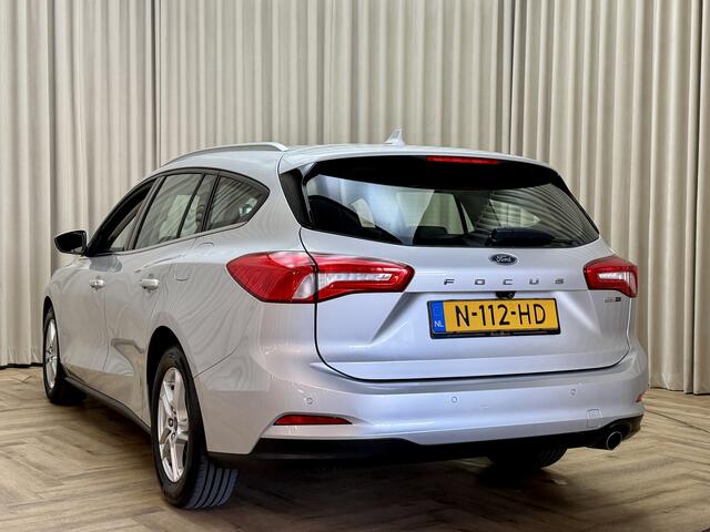 Ford FOCUS Wagon 1.0 EcoBoost Hybrid *Apple Carplay* Origineel NL! / Camera / Cruise Control / Lane Assist / 16"LMV
