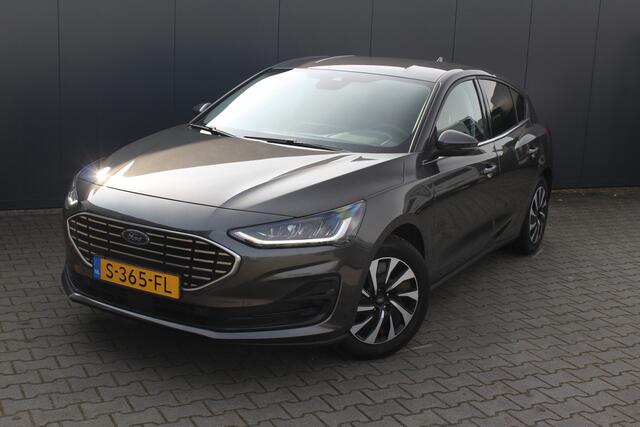Ford FOCUS 1.0 EcoBoost Hybrid Titanium | Incl. 12 maanden garantie | Navigatie | Stoel/stuur verwarming | Cruise control | Voorruit verwarmd | Apple Carplay | DAB+ | Bluetooth | Lane assist | Trekhaak |