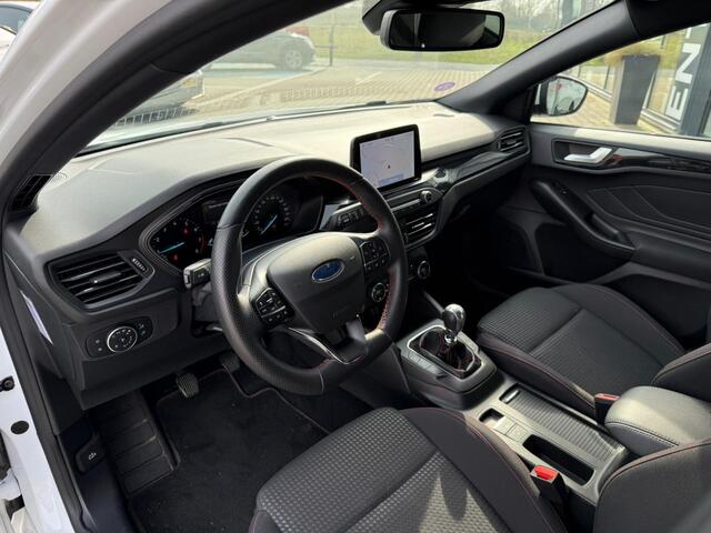 Ford FOCUS 1.0 EcoBoost Hybrid ST Line X *Stoelverwarming*