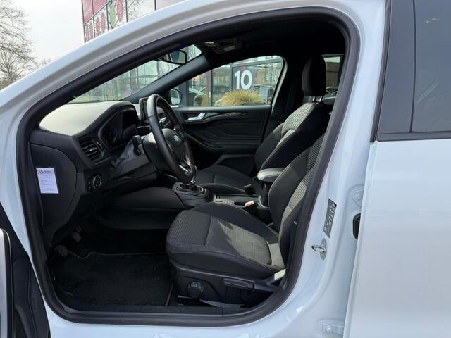 Ford FOCUS 1.0 EcoBoost Hybrid ST Line X *Stoelverwarming*