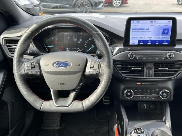 Ford FOCUS 1.5 EcoBoost ST Line Business | Automaat | Navigatie | Camera | Winter Pack | Trekhaak |