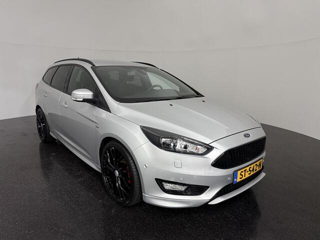 Ford FOCUS Wagon 1.5 ST-Line 150 PK | Bi Xenon | 19" Lichtmetalen velgen | Sportstoelen
