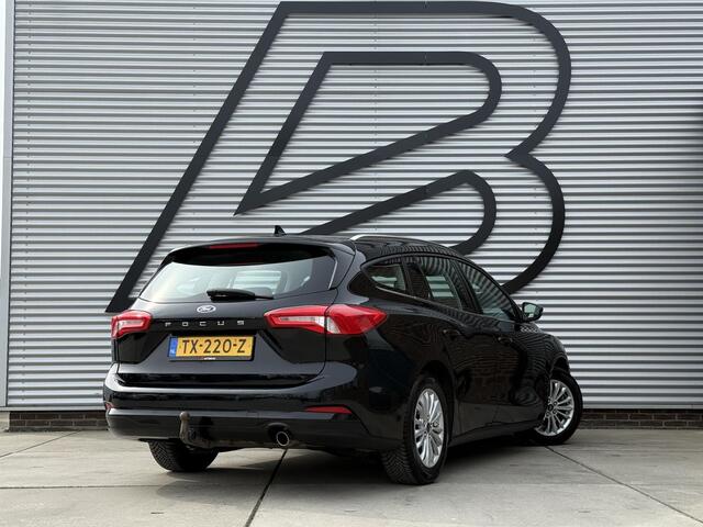 Ford FOCUS Wagon 1.0 EcoBoost Titanium Business Navi|Cruise|Trekhaak|Stoel+Stuur verw|Carplay|B&O|PDC V+A|N.A.P|Apk tot 11-2026