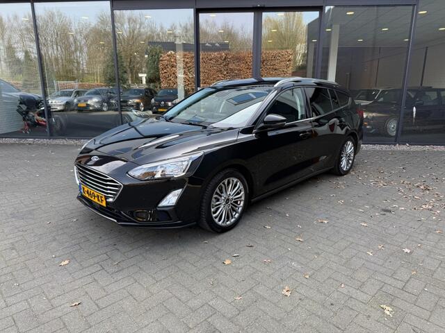 Ford FOCUS 1.0 EcoB. Hybrid Titanium,Pano,B/O,Digi Displ.,Navi,Clima,Camera,Lane Ass.,