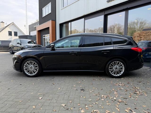 Ford FOCUS 1.0 EcoB. Hybrid Titanium,Pano,B/O,Digi Displ.,Navi,Clima,Camera,Lane Ass.,