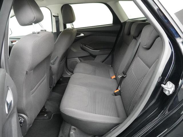 Ford FOCUS Wagon 1.0 Trend Automaat - Navigatie - Climate Control - Stoelverwarming