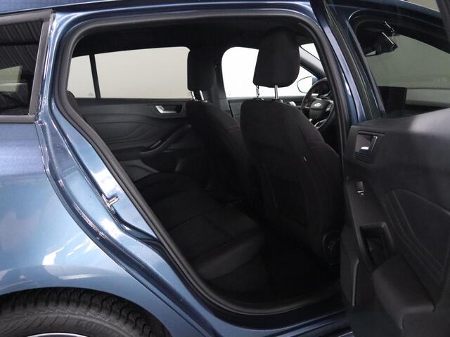 Ford FOCUS Wagon 1.0 EcoBoost Hybrid ST Line X | Elekt. Wegklapbare Trekhaak | Winterpakket | Cruise Control Adaptief | Parkeercamera | Head-Up | Navigatie |