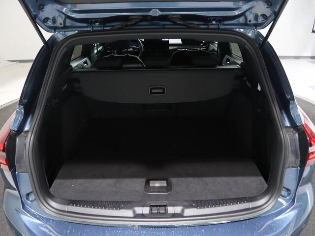 Ford FOCUS Wagon 1.0 EcoBoost Hybrid ST Line X | Elekt. Wegklapbare Trekhaak | Winterpakket | Cruise Control Adaptief | Parkeercamera | Head-Up | Navigatie |
