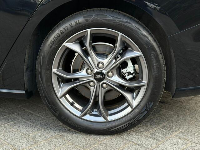 Ford FOCUS Wagon Hybrid 125pk ST Line | Winter Pack | Adap. Cruise | AGR stoel | Camera |