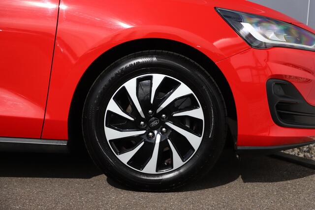 Ford FOCUS Wagon 1.0 EcoBoost Hybrid Titanium X Navigatie Achteruitrijcamera Winter Pakket Stuur & Stoelverwarming Carplay Android Cruise Control