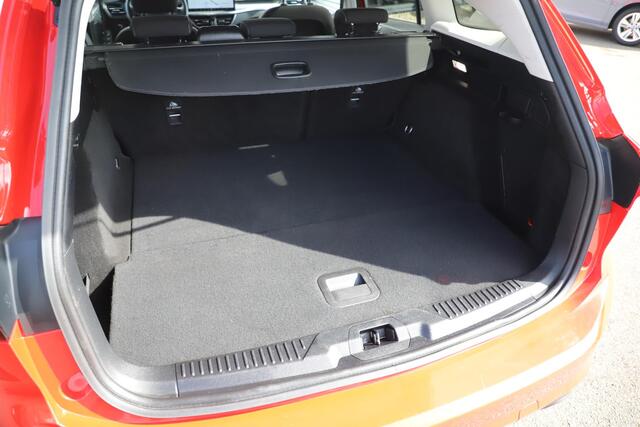 Ford FOCUS Wagon 1.0 EcoBoost Hybrid Titanium X Navigatie Achteruitrijcamera Winter Pakket Stuur & Stoelverwarming Carplay Android Cruise Control