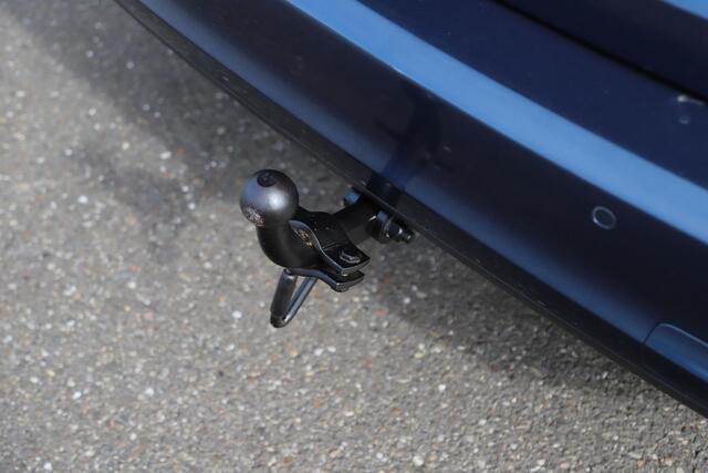 Ford FOCUS Wagon 1.0 EcoBoost Hybrid Titanium X Business Trekhaak Navigatie Achteruitrijcamera Winter Pakket Stuur & Stoelverwarming Carplay Android Cruise Control