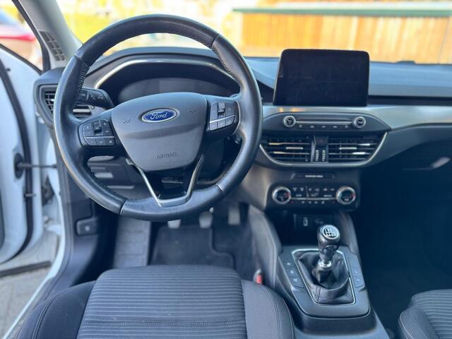 Ford FOCUS Wagon 1.0 EcoBoost Titanium Business