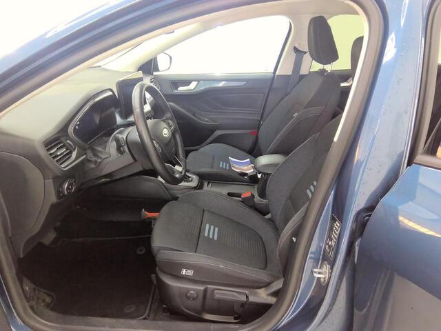 Ford FOCUS 155pk Active X Automaat Trekhaak Camera Winter Parking Dodehoek Adap Cruise B&O Navi Privacy glass 5drs