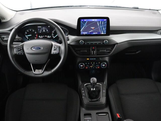 Ford FOCUS 1.0 EcoBoost Hybrid Titanium Style | Stoelverwarming | Camera | Carplay | Stuurverwarming | Navigatie | Full LED | Park Assist | Climate control | Bluetooth | Cruise control