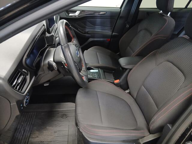 Ford FOCUS Wagon 1.0 EcoBoost Titanium Business *Automaat* Winter Pack*