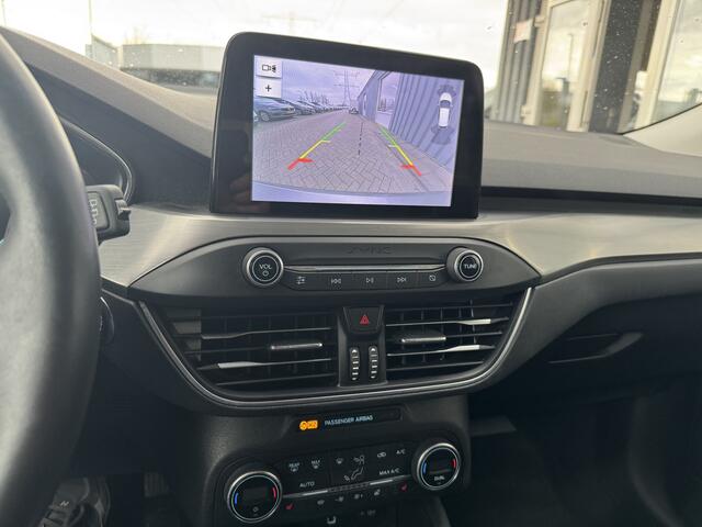 Ford FOCUS Wagon 1.0 EcoBoost Titanium X Business