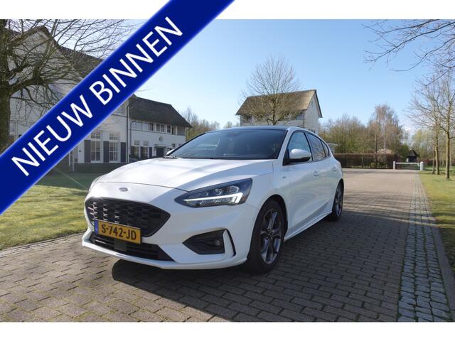 Ford FOCUS 1.0 EcoBoost ST LINE Titanium X Business | Panodak | Camera | Winterpakket | ACC |
