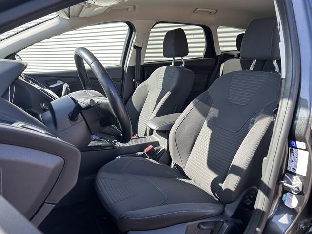 Ford FOCUS Wagon 1.0 Ecoboost Titanium | Nieuw Binnen | Automaat | Navigatie | PDC | Winter Pack | Trekhaak |