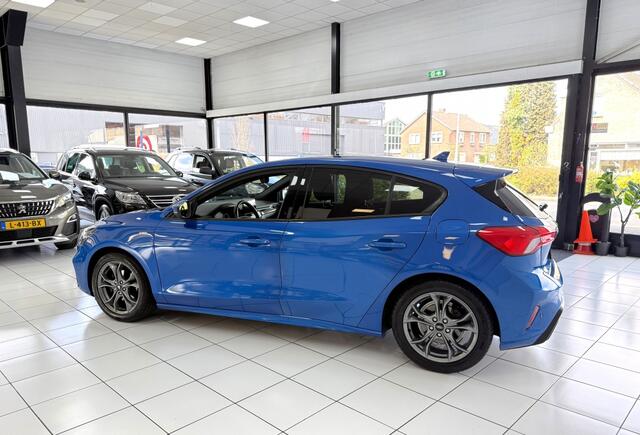 Ford FOCUS 1.0 EcoB. ST Line Bovag Garantie