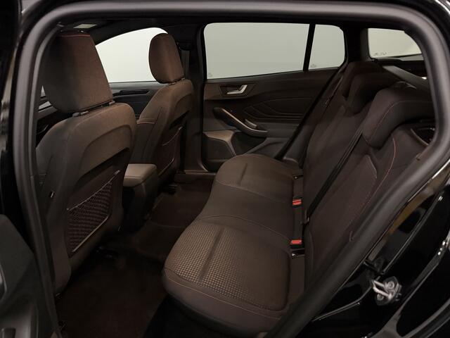 Ford FOCUS 1.0 EcoBoost Hybrid ST Line Camera, Navi, Clima, Keyless start, Cruise control, Rijstrook correctie, A start stop, Lichtmetalen velgen