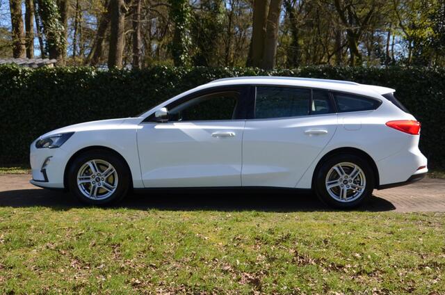 Ford FOCUS Wagon 1.0 EcoBoost Trend Edition Business Navi/Pdc/Ecc/Led/Stoel Stuur & ruitverwarming/Cr-Controle/Achteruitrij camera/Lmv