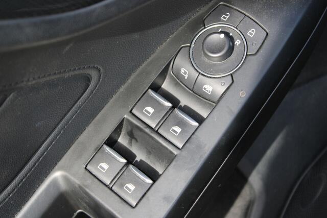 Ford FOCUS Wagon 1.0 EcoBoost Hybrid ST Line Business//B&O//Camera//Trekhaak!!