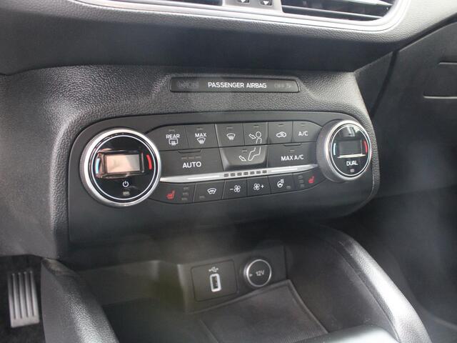 Ford FOCUS 1.0 EcoBoost Active Business | STOEL VERWARMING | ALL SEASON BANDEN |