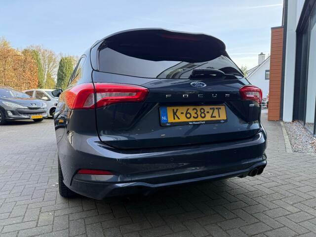 Ford FOCUS Wagon 1.0 EBH 155pk ST-Line,LED,WinterPack,Camera,B/O,Trekhk Elekt,Keyless,Carplay