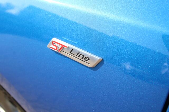 Ford FOCUS Wagon 1.0 EcoBoost 125 PK Hybrid ST Line WINTER- PACK | GROOT NAVIGATIE | CAMERA