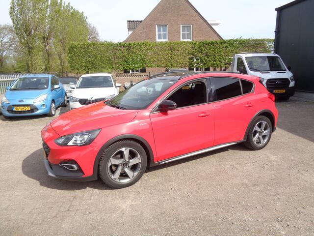 Ford FOCUS 1.0 EcoBoost Hybrid Active X Business Navigatie, ECC, PDC v+a, camera, zwart dak, 17 inch, 155 PK !!