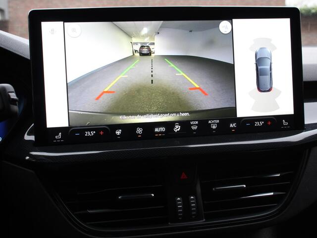 Ford FOCUS Wagon 1.0 136pk Hybrid Automaat ST Line X | Winterpack | Driver Assist | Full Led | Camera | Achter | PDC V+A | Adaptive Cruise Control | Verkeersbord herkenning | Navigatie | Apple Carplay/Android Auto