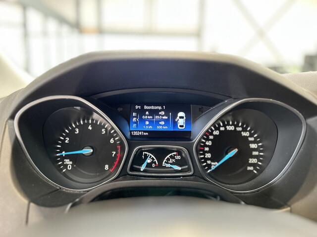 Ford FOCUS Ecoboost 100pk Lease Edition | 100% onderhouden | Cruise | Parkeersens achter | Airco | Apple carplay Android auto | |