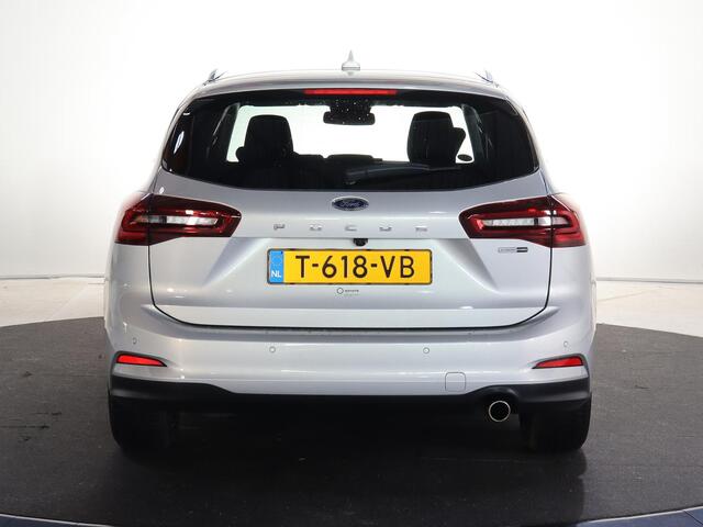 Ford FOCUS Wagon 1.0 EcoBoost Hybrid Titanium | Winterpakket | Cruise Control Adaptief | Parkeercamera | Navigatie | Climate Control |