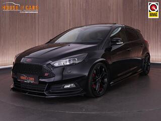 ford-focus-st-3-2.0-250pk-performan