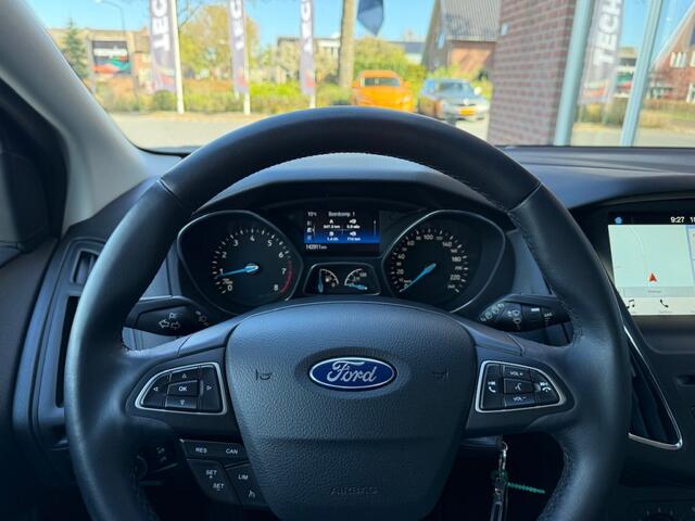 Ford FOCUS Wagon 1.0 Lease Edition NIEUWE APK / STOELVERW. / VOORRUIT VERW. / NAV