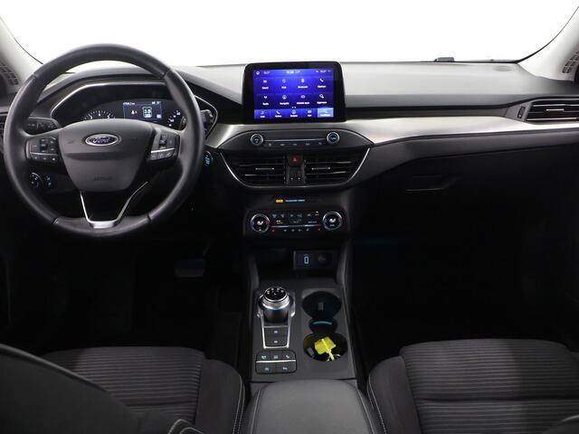 Ford FOCUS 1.0 EcoBoost Titanium Business | Winterpakket | Parkeercamera | Cimate Control | Cruise Control | Navigatie |