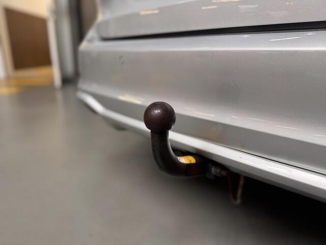 Ford FOCUS ST-Line Automaat Navi Trekhaak Camera Winter Parking pack Privacy Glass Wagon Dealeronderhouden