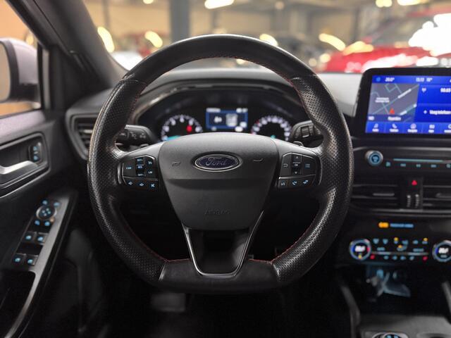 Ford FOCUS ST-Line Automaat Navi Trekhaak Camera Winter Parking pack Privacy Glass Wagon Dealeronderhouden