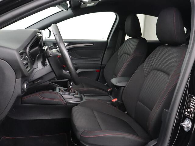 Ford FOCUS 1.0 EcoBoost Hybrid ST Line X | 68.600km NAP | Trekhaak | Carplay | B&O Sound | Camera | Keyless | Full LED | Climate control | Cruise control | Bluetooth