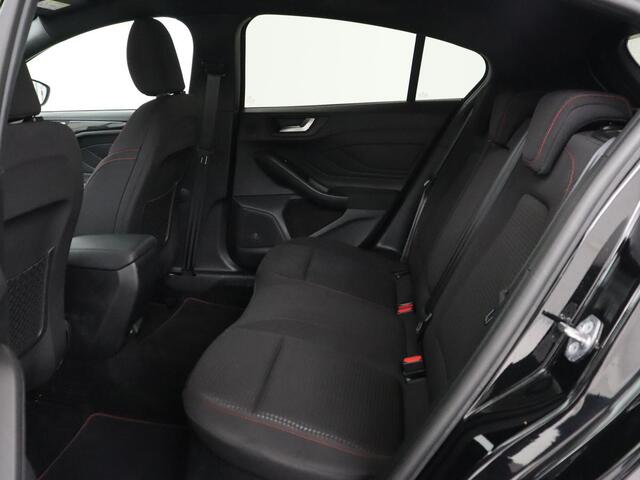 Ford FOCUS 1.0 EcoBoost Hybrid ST Line X | 68.600km NAP | Trekhaak | Carplay | B&O Sound | Camera | Keyless | Full LED | Climate control | Cruise control | Bluetooth