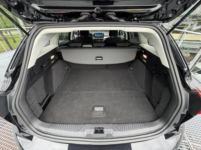 Ford FOCUS Wagon 1.0 EcoBoost Hybrid Titanium 125PK | Navigatie | Carplay | Parkeersensoren voor en achter