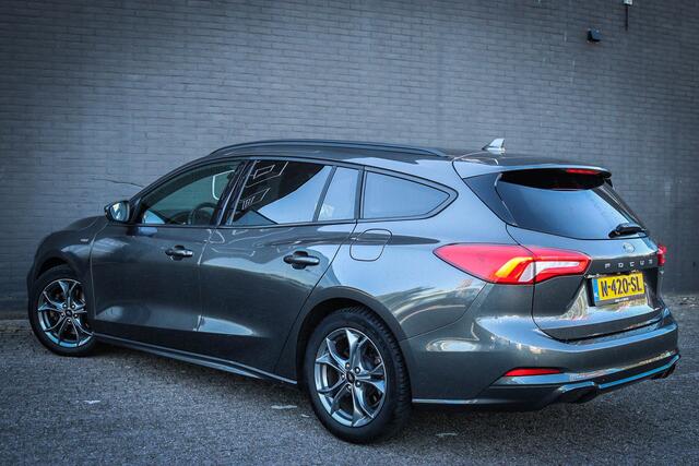 Ford FOCUS Wagon 1.0 EcoBoost Hybrid ST Line X Business Net binnen - Nu al te bezichtigen
