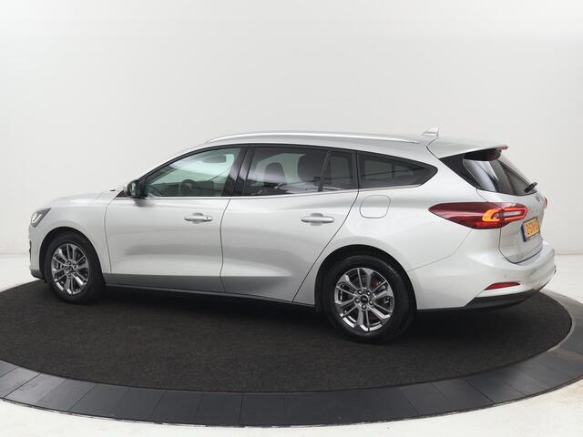 Ford FOCUS 1.0 EcoBoost Hybrid Titanium | Origineel NL | Carplay | Keyless | Navigatie | Climate control | Cruise control | Bluetooth | Full LED | Parkeerhulp | 38.100km NAP