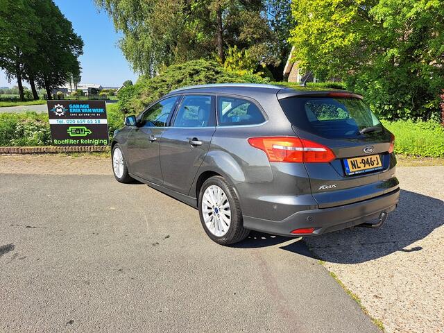 Ford FOCUS Wagon 1.0 Titanium Airco/Cruise control/Navigatie
