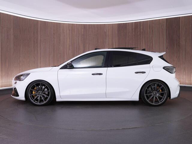 Ford FOCUS ST-3 2.3 280pk PERFORMANCE PACK |launch control|sper differentieel|kw schroefset|barracuda 19"|panoramadak|B&O|head-up|winterpack|Apple Carplay|adaptive LED|blind spot|parkeercamera|