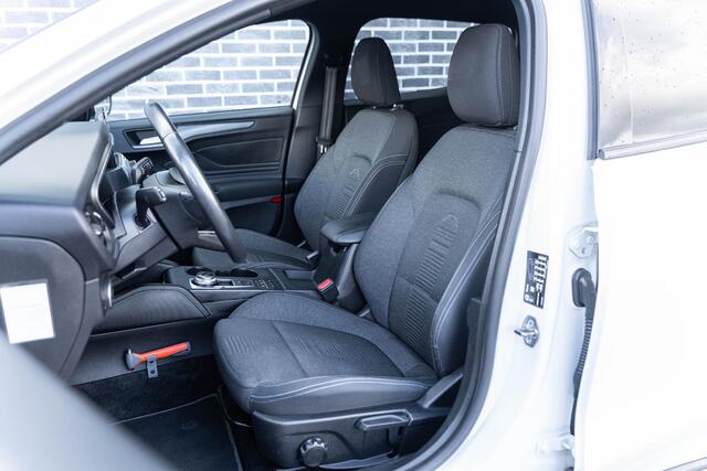 Ford FOCUS Wagon 1.5 EcoBoost 150 Active X Business | Cruise Control Adaptief | Dodehoekdetectie | Head-up Display | Achteruitrijcamera | Parkeersensoren | Keyless Entry | Elektrische Achterklep | Navigatie | Apple Carplay | Android Auto