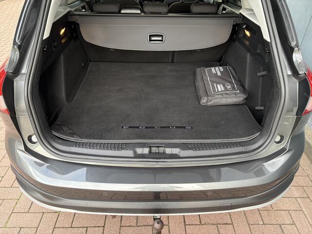 Ford FOCUS Wagon 1.0 EcoB.Hybrid Active Business CAMERA/B&O/DODEHOEK/ADAPT.CRUISE/WINTERPACK/TREKHAAK